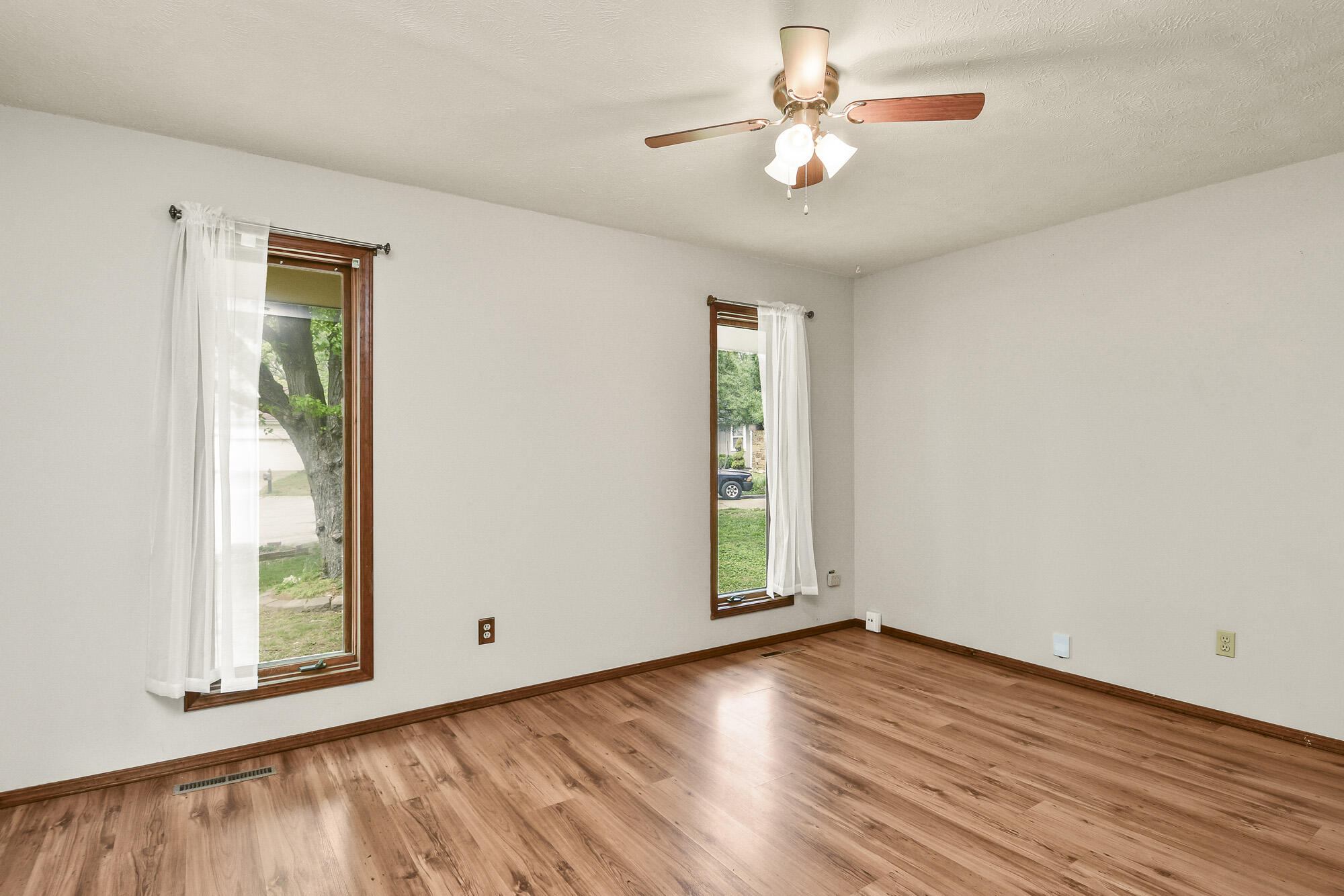 1322 South Sieger Drive Property Photo 20