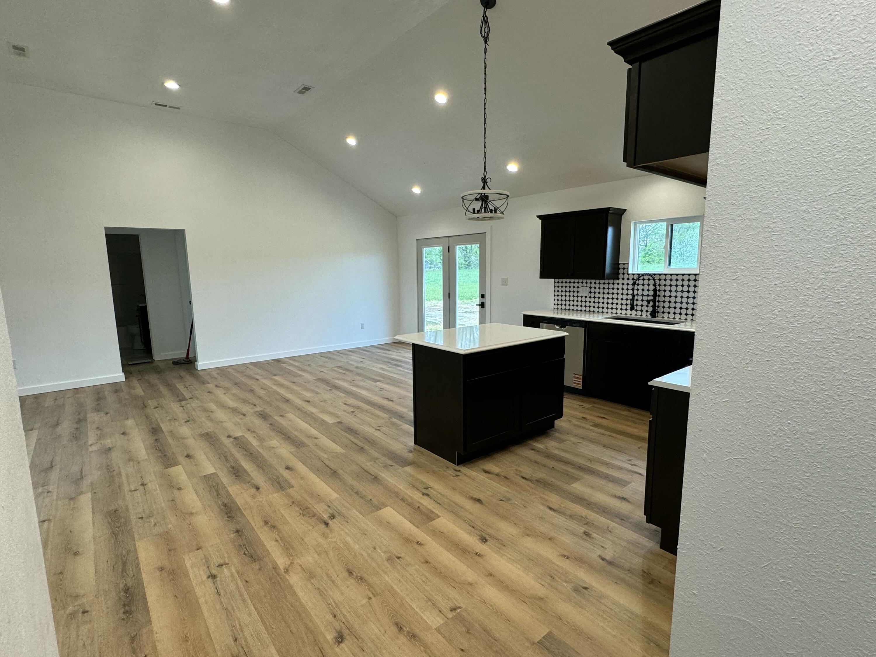 708 South High Property Photo 11