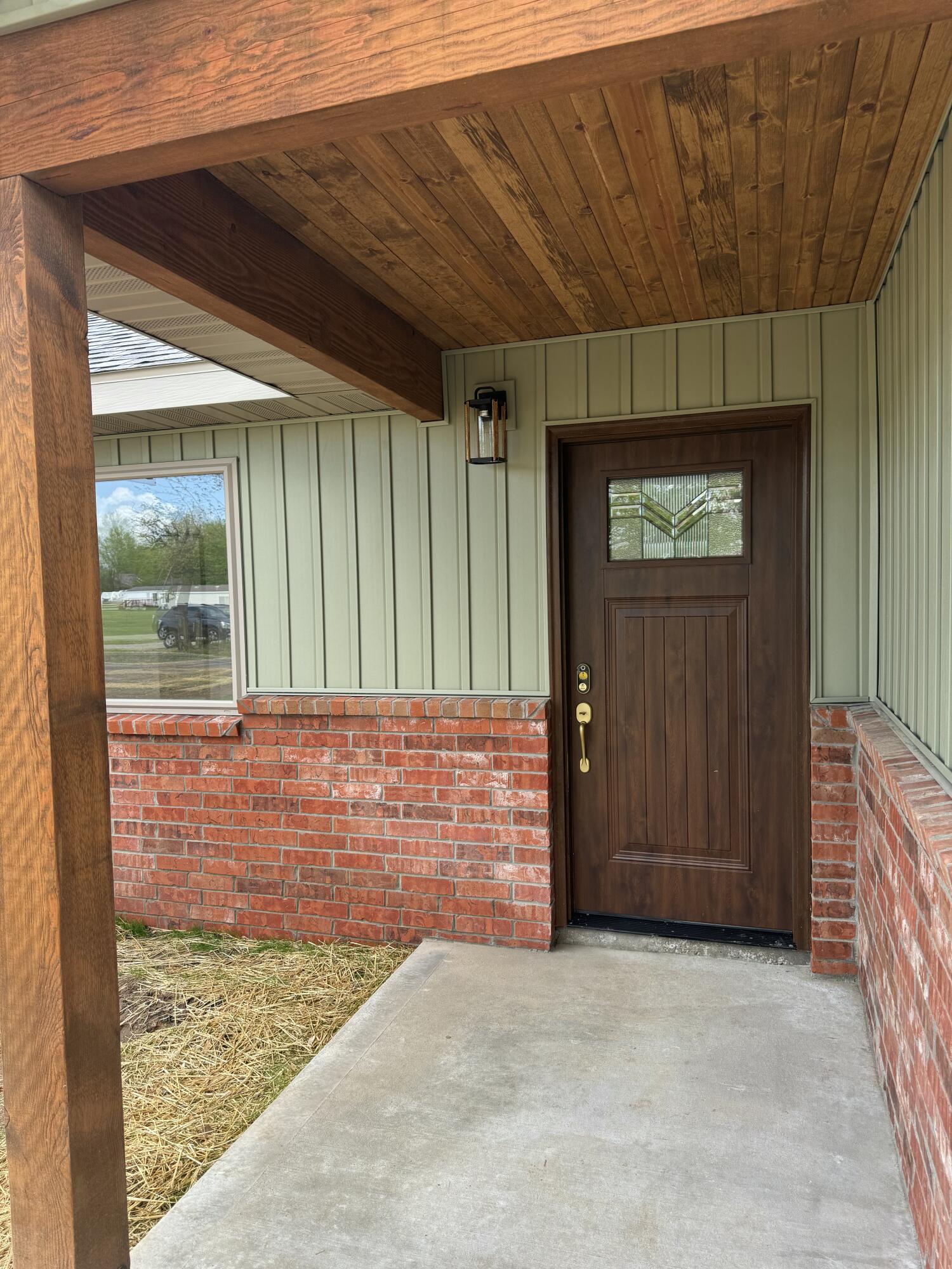 710 South High Street Property Photo 6