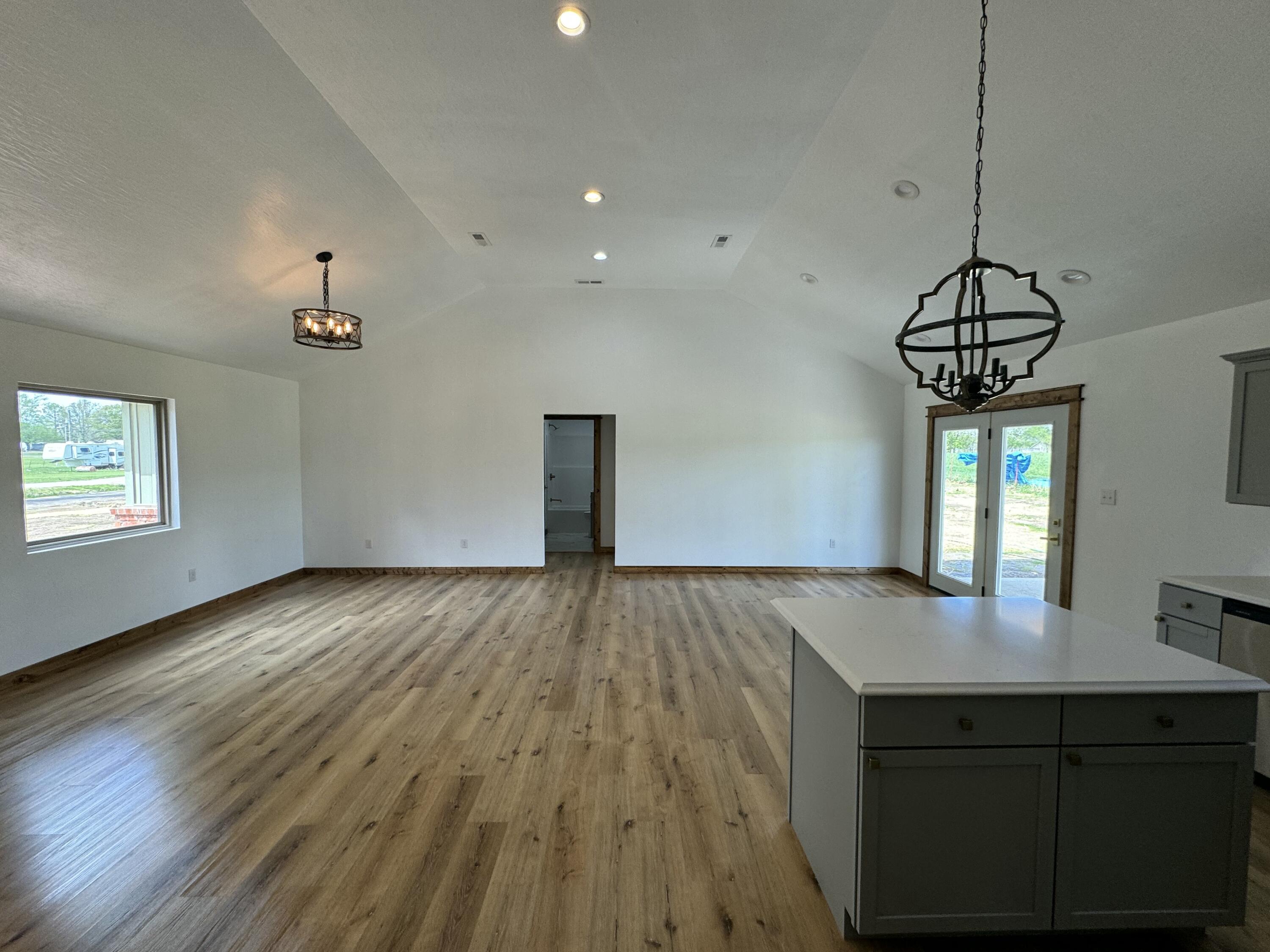 710 South High Street Property Photo 12