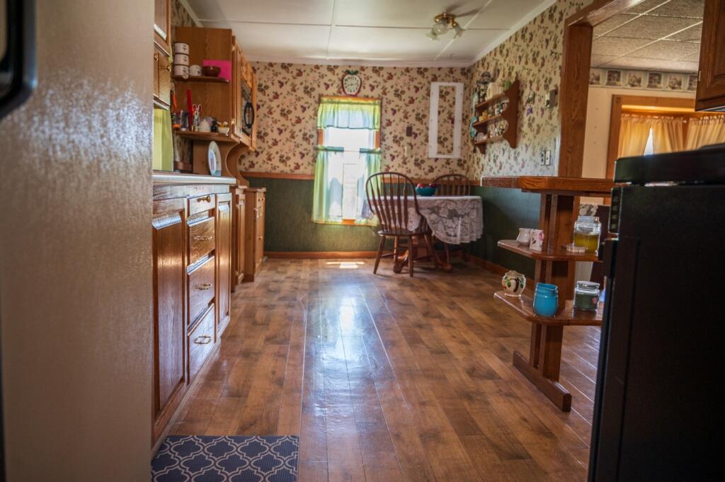 17627 Highway B Property Photo 8