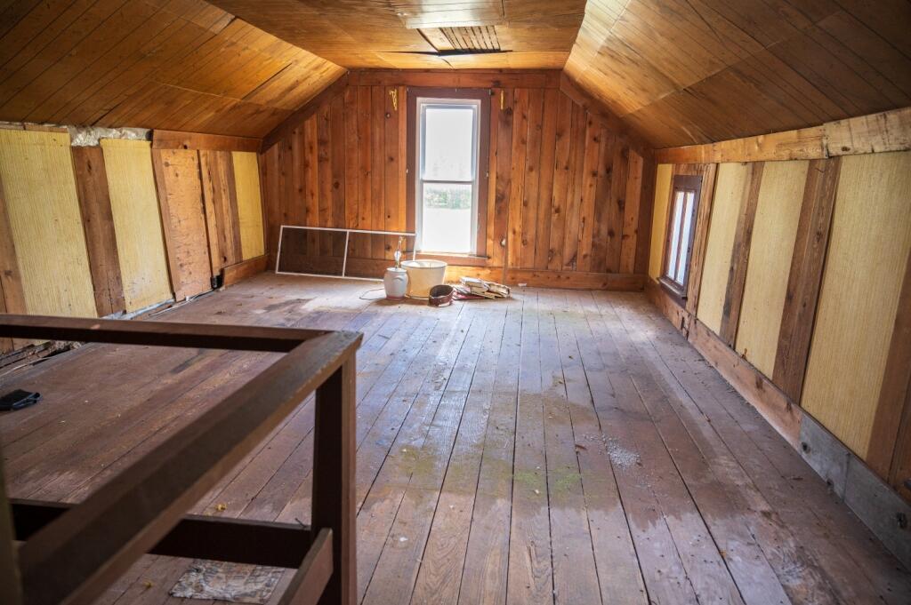 17627 Highway B Property Photo 21