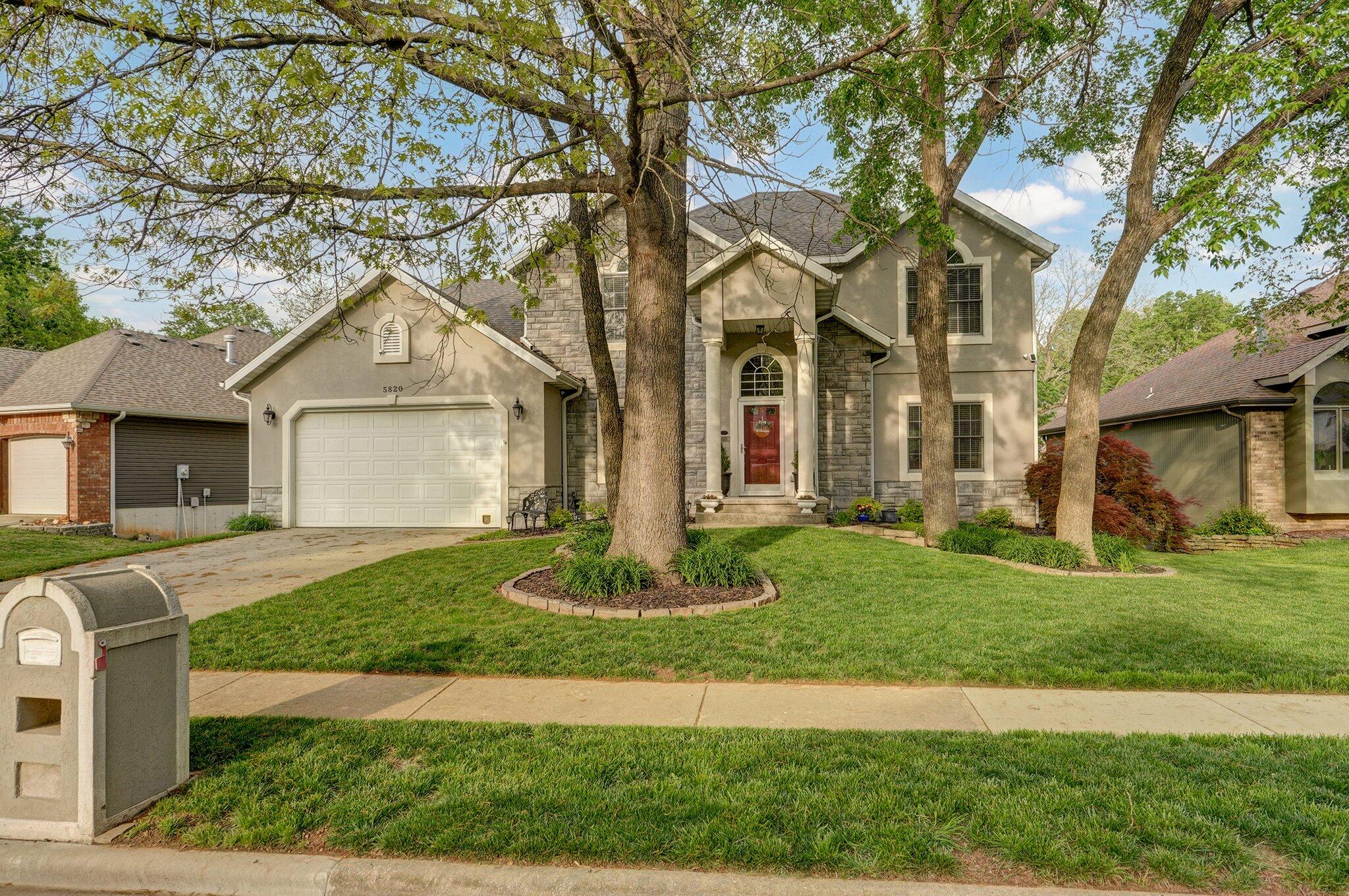 5820 South Clay Avenue Property Photo 3