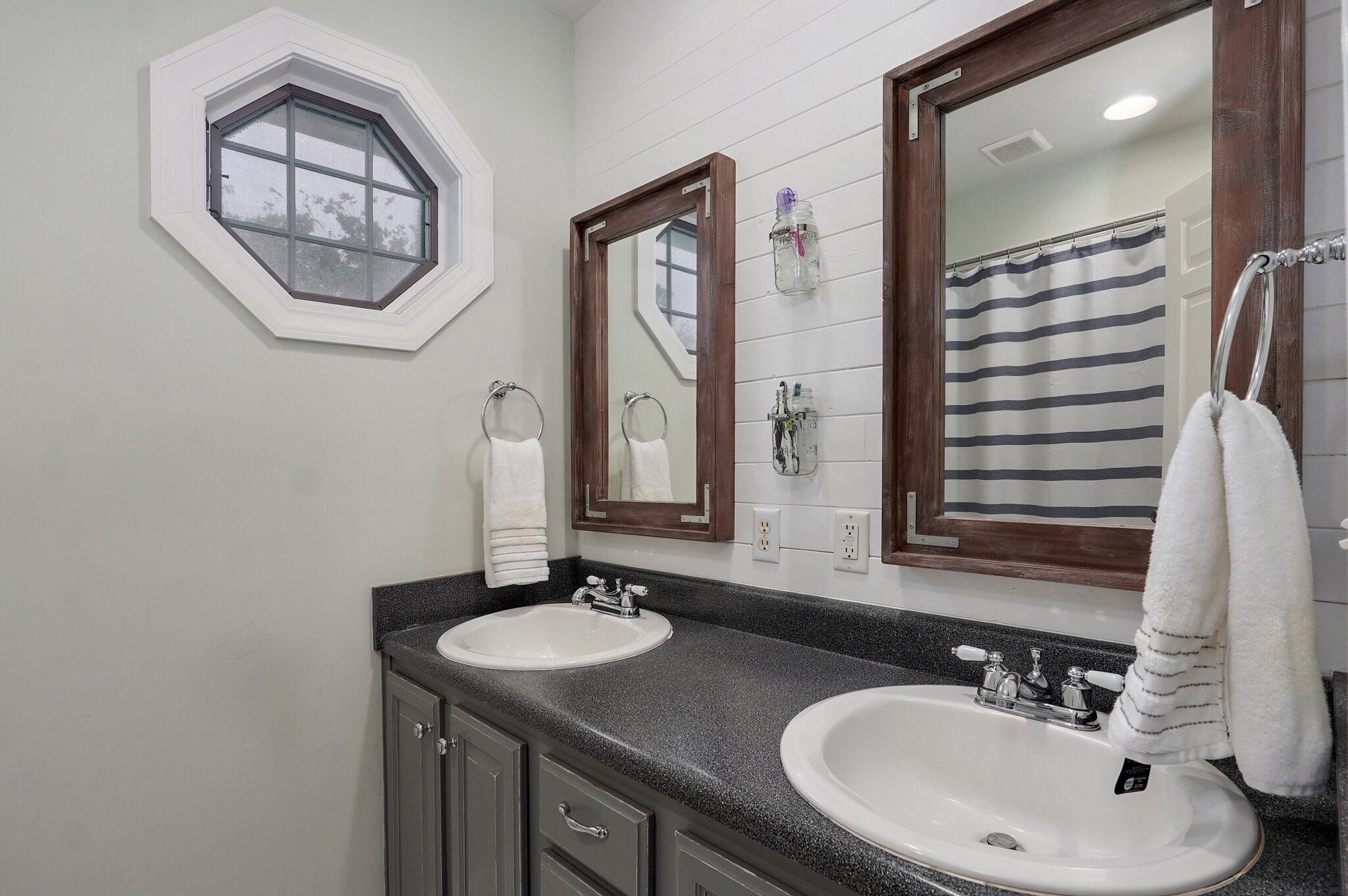 5820 South Clay Avenue Property Photo 41