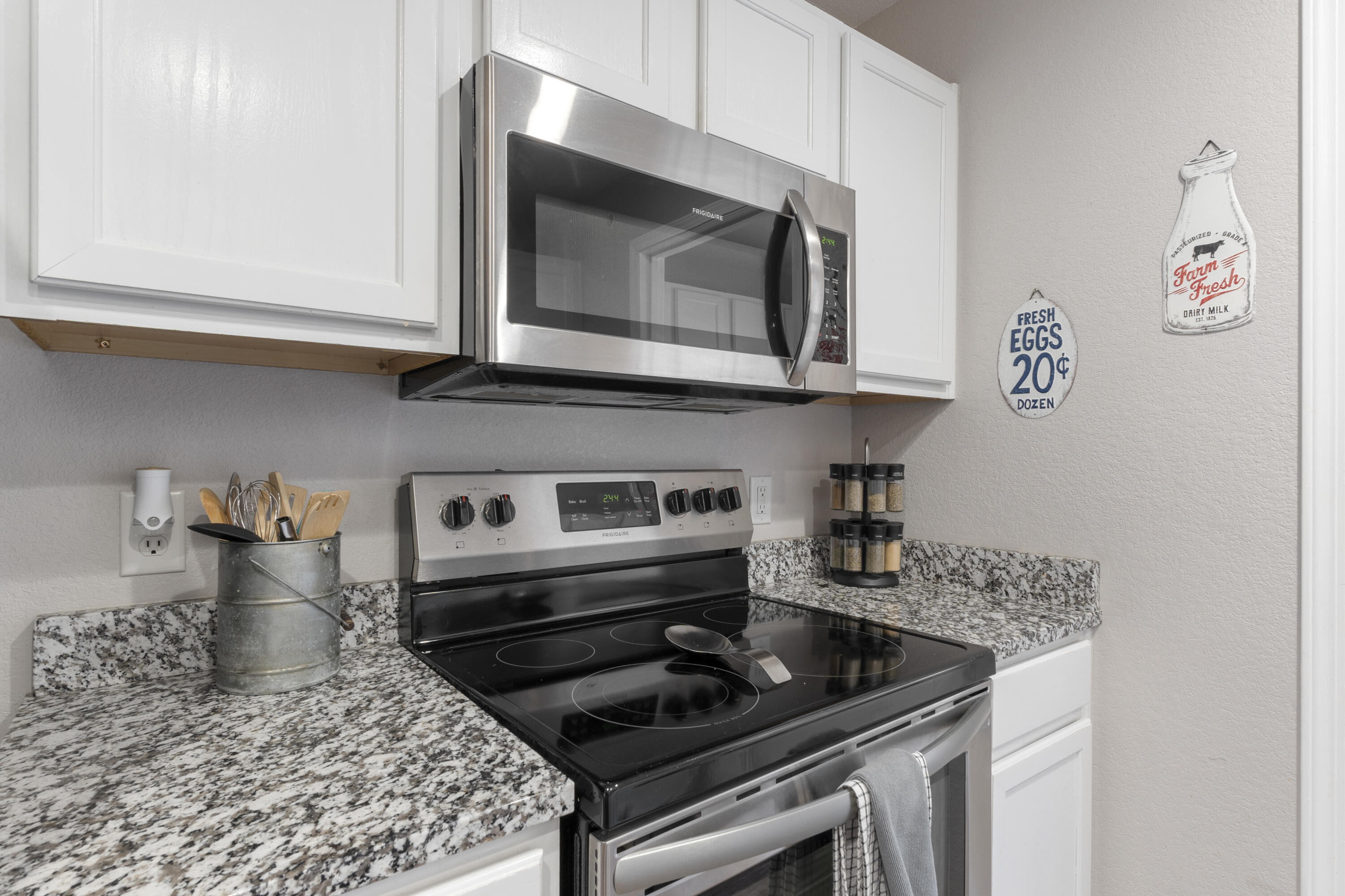 2906 Vineyards Parkway Property Photo 11