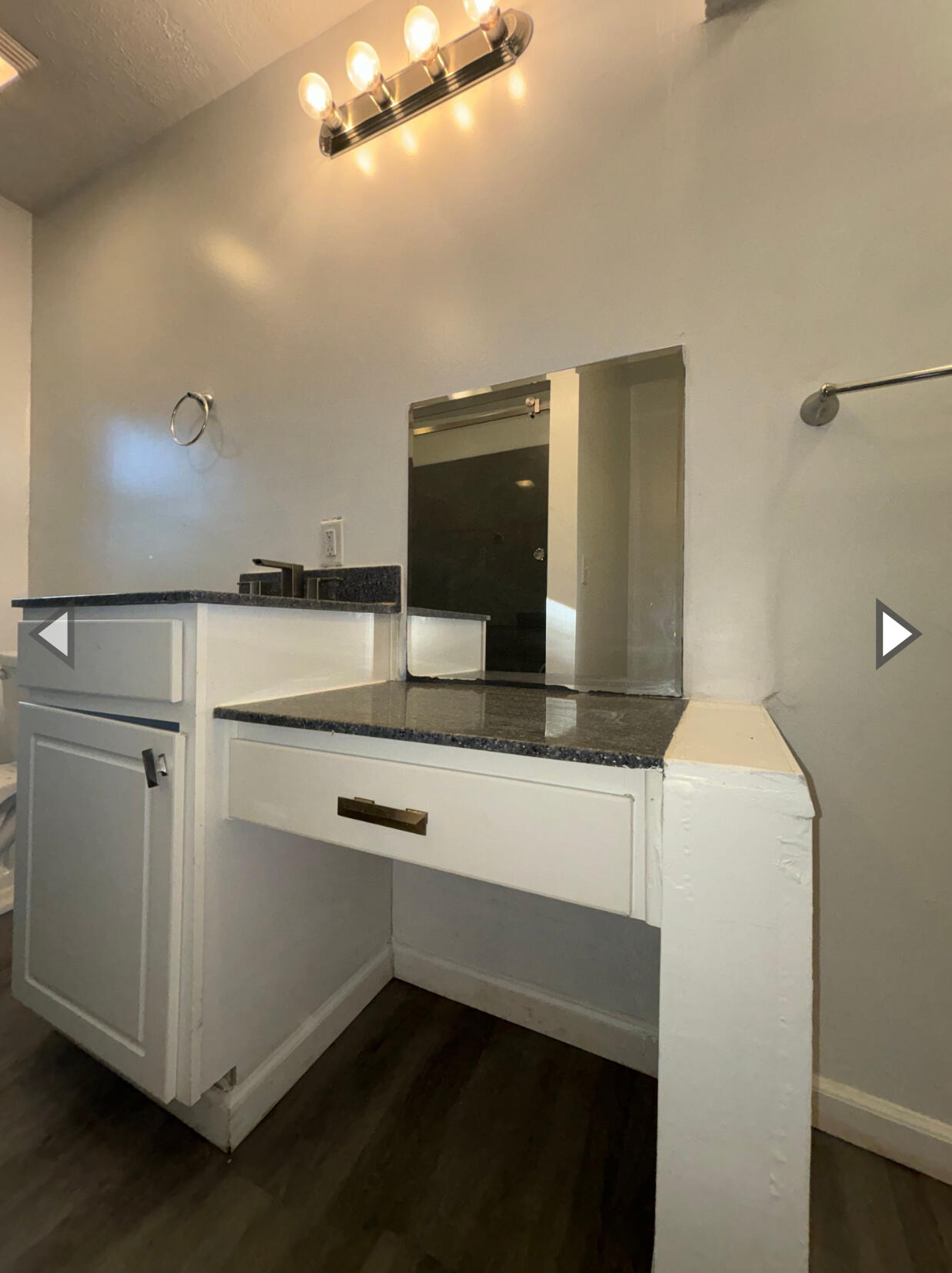 1327 West Livingston Street Property Photo 5