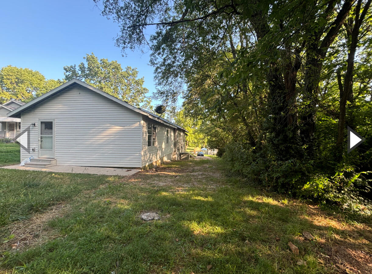 1327 West Livingston Street Property Photo 12