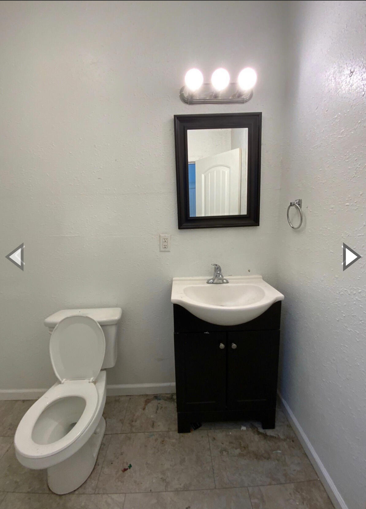 1511 North Lyon Avenue Property Photo 12
