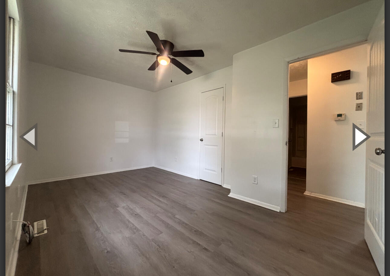 2541 East Commercial Street Property Photo 5