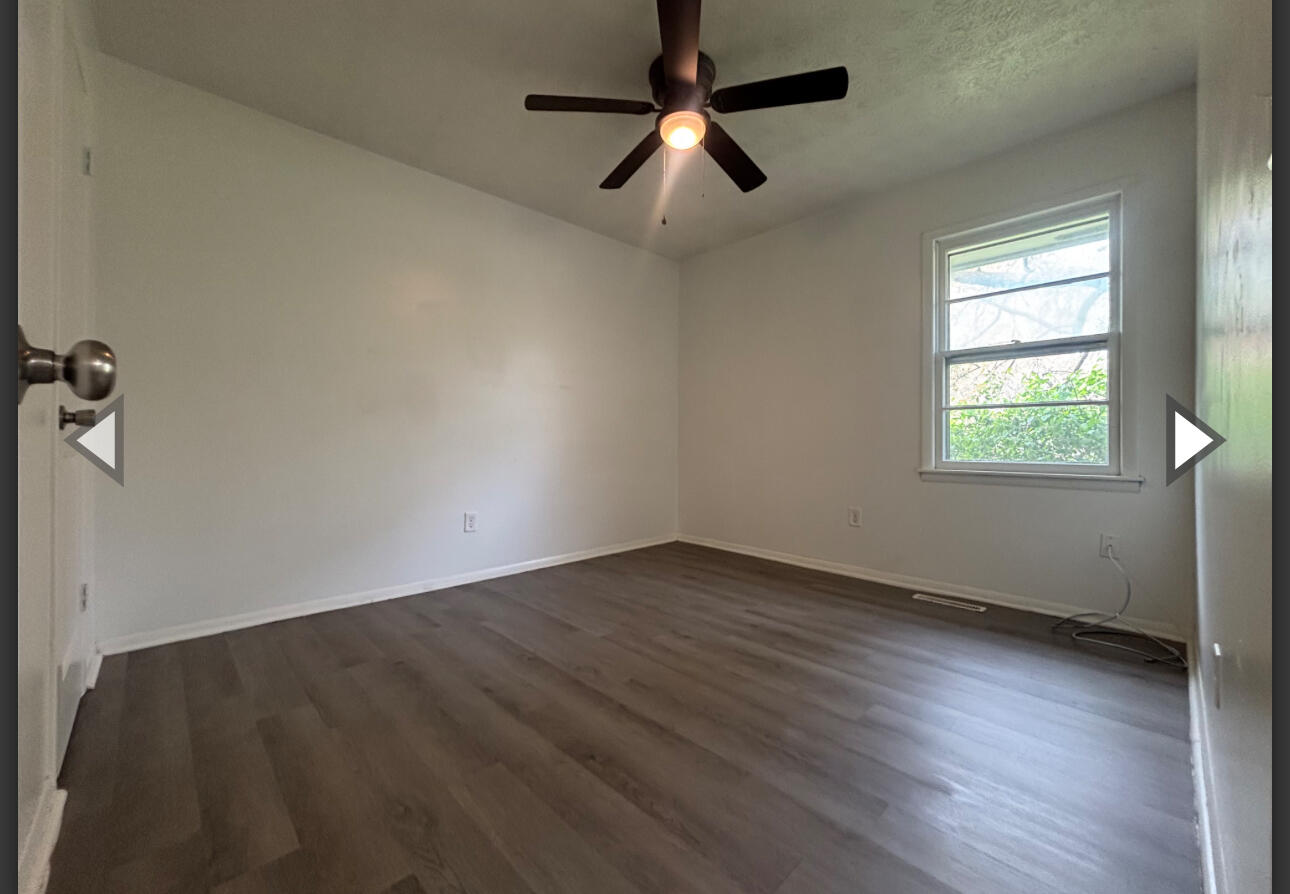 2541 East Commercial Street Property Photo 7