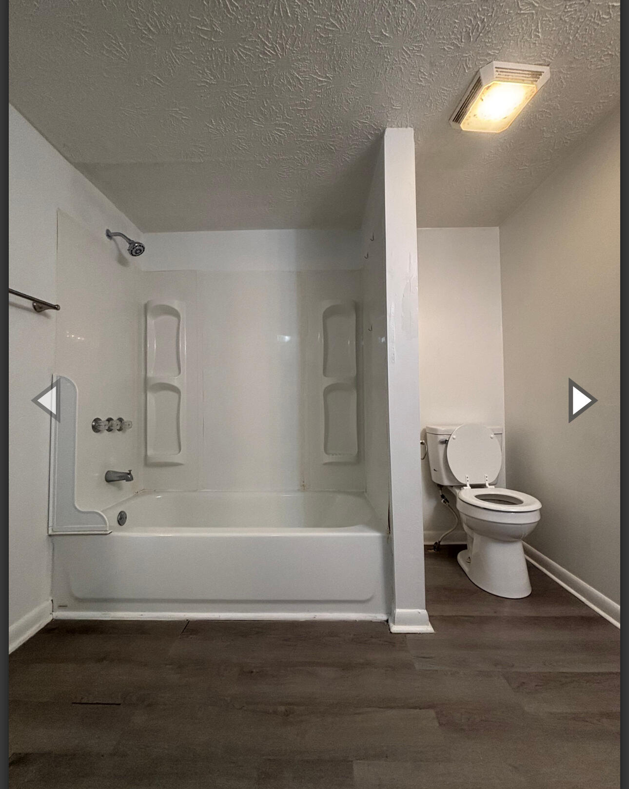 2541 East Commercial Street Property Photo 11