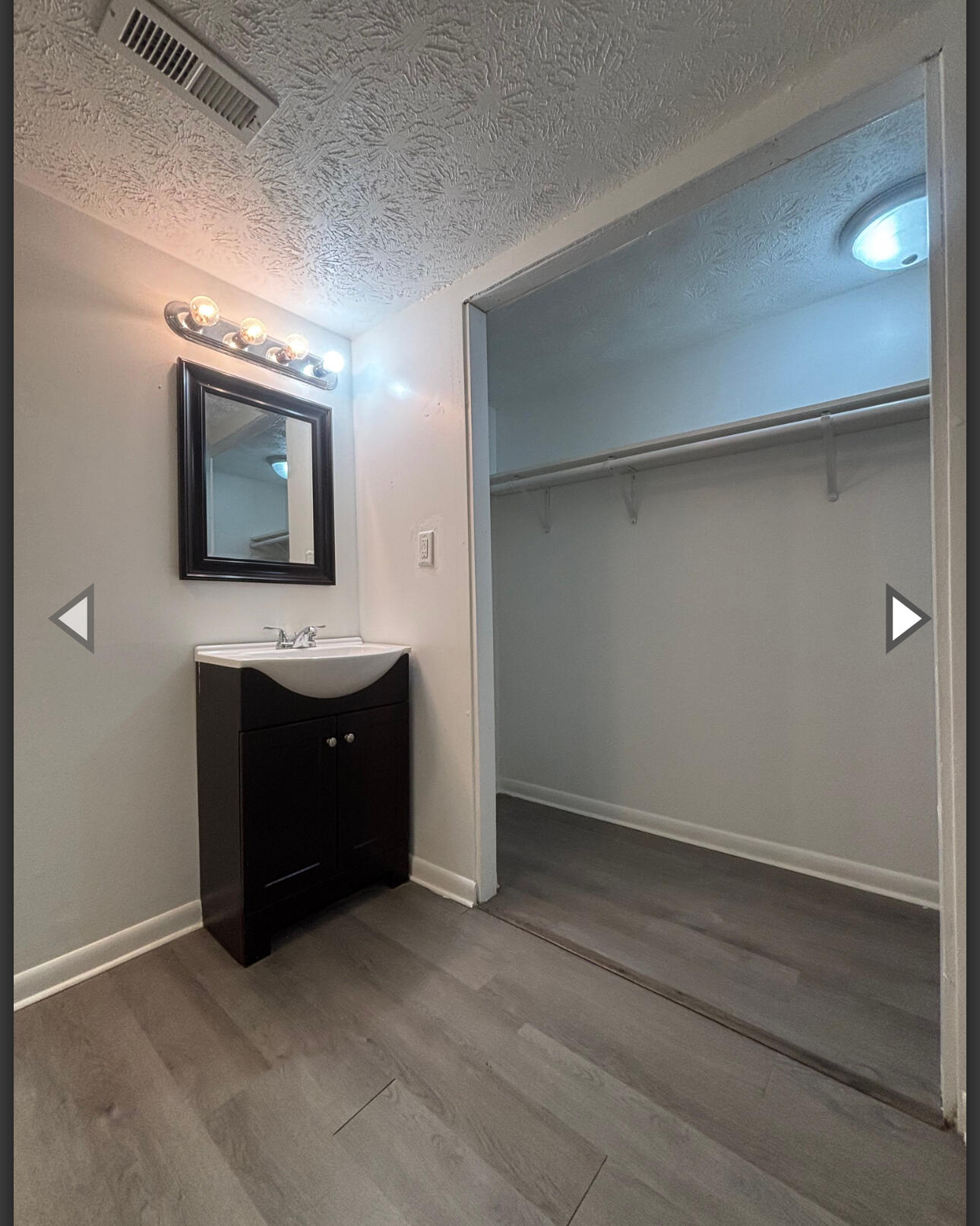 2541 East Commercial Street Property Photo 14