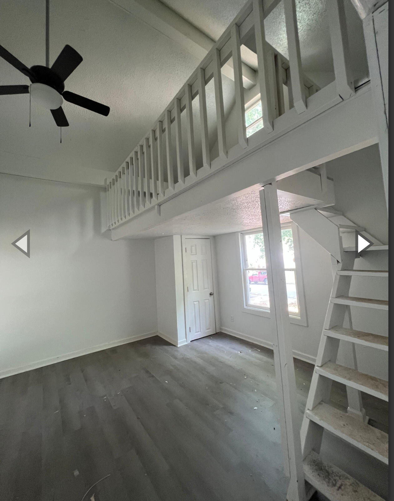 839 South Weaver Avenue Property Photo 2