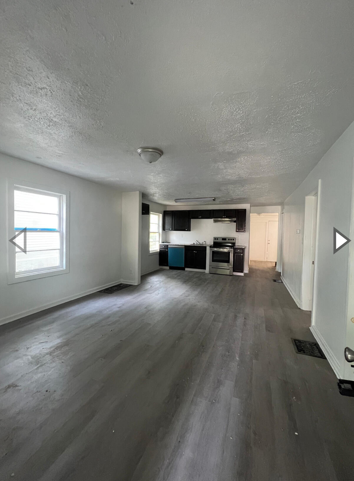 839 South Weaver Avenue Property Photo 3