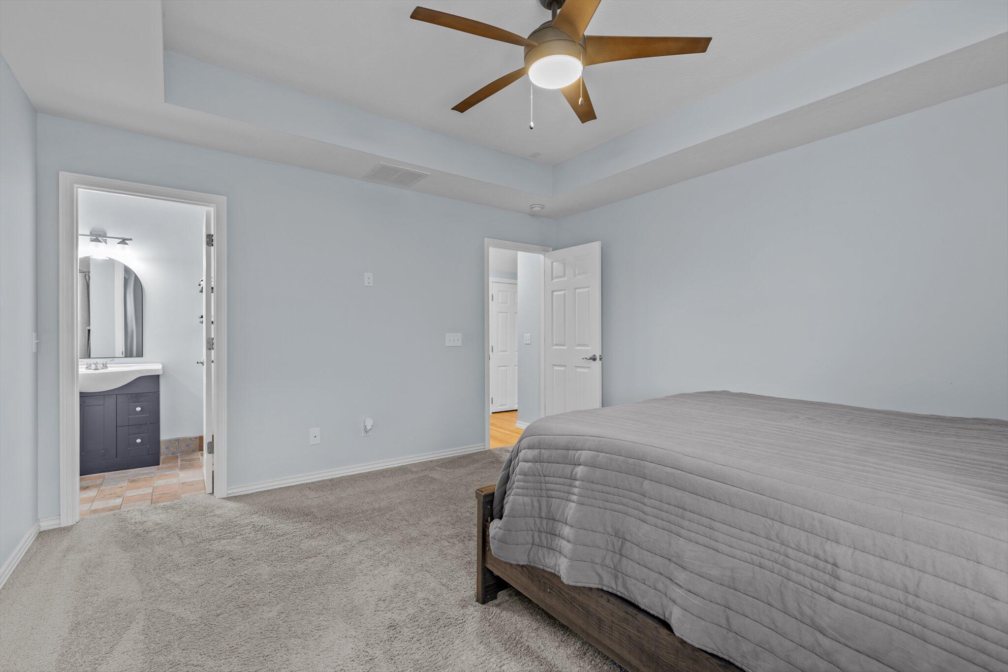 702 East St Charles Street Property Photo 17