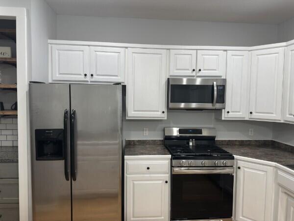 702 East St Charles Street Property Photo 34