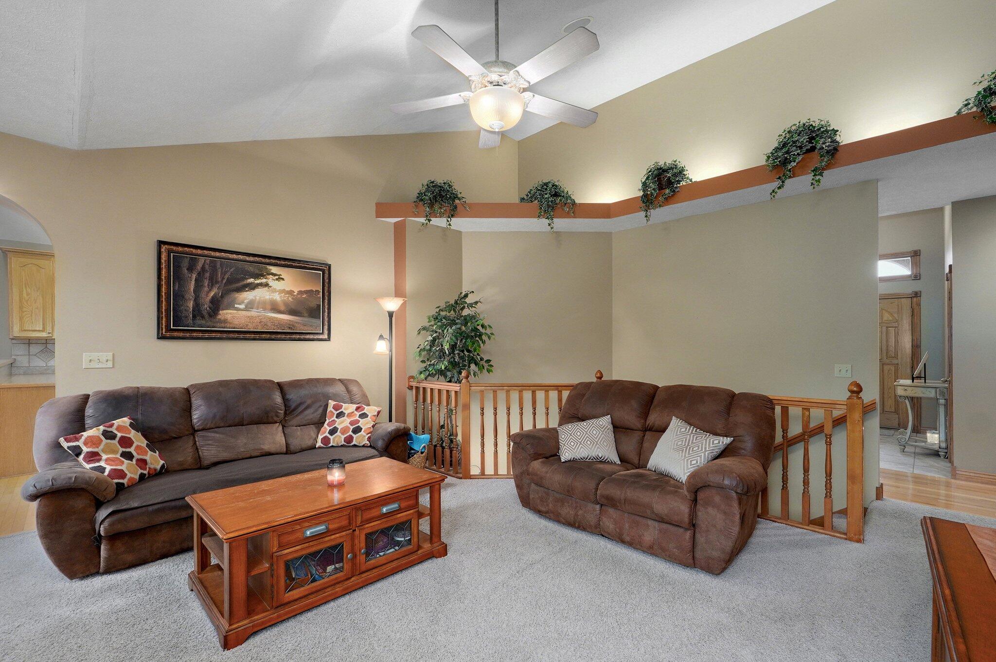 300 Secret Spring Drive Property Photo 14