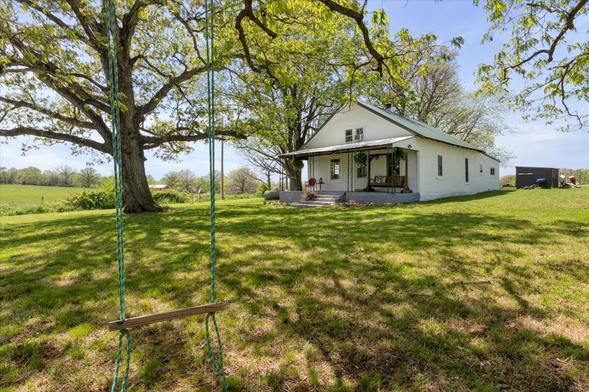 5765 North Highway E Property Photo 2
