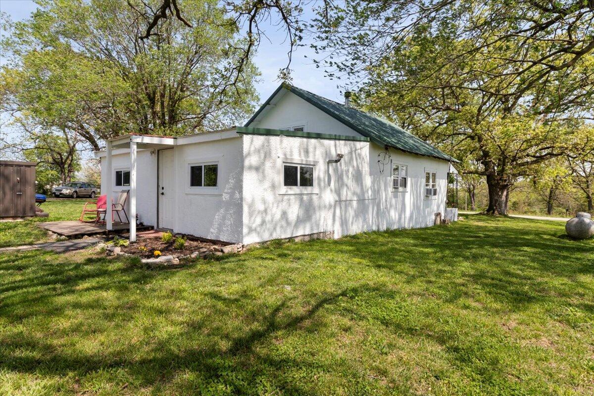 5765 North Highway E Property Photo 4