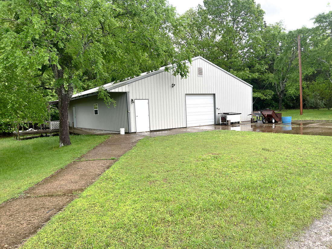 4476 Lazy Acres Road Property Photo 2