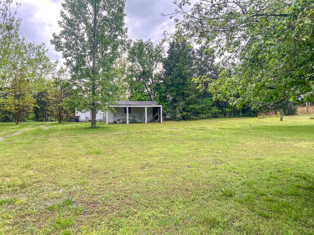 4476 Lazy Acres Road Property Photo 4