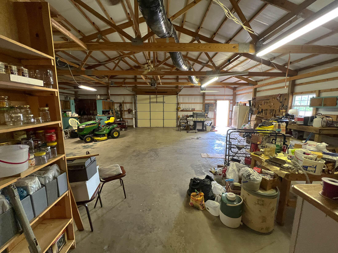 4476 Lazy Acres Road Property Photo 7