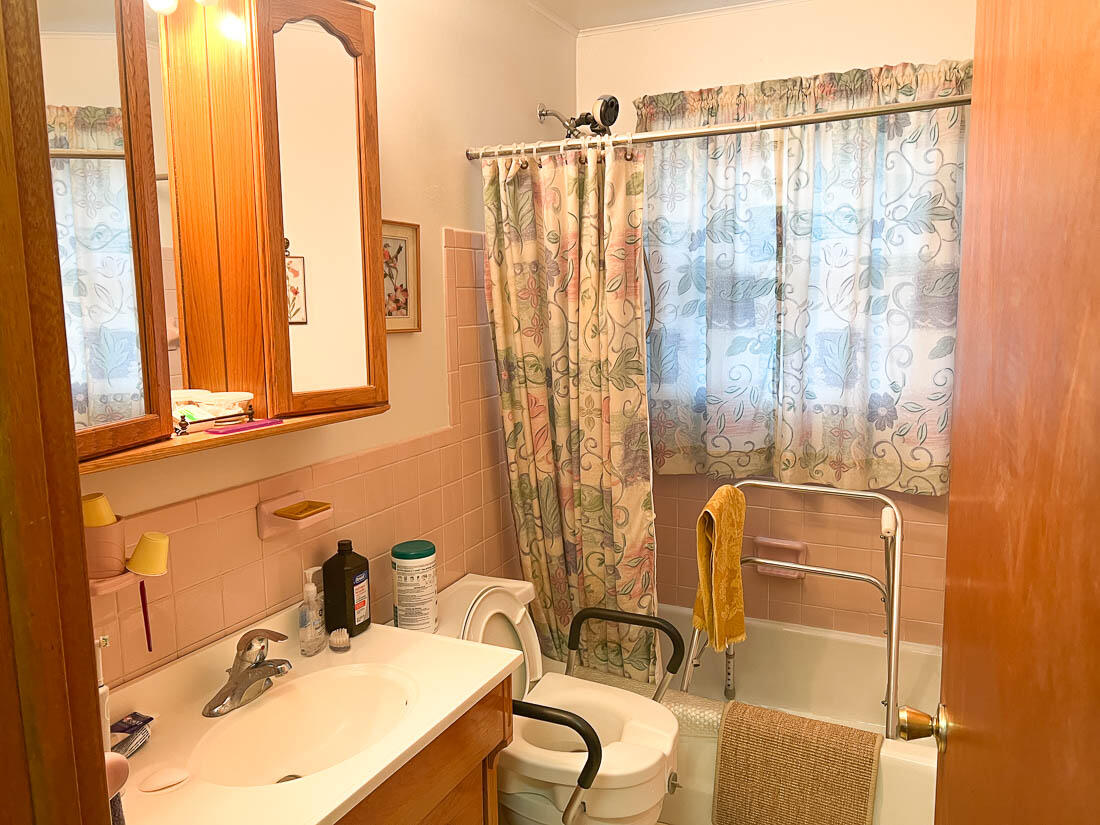 4476 Lazy Acres Road Property Photo 16