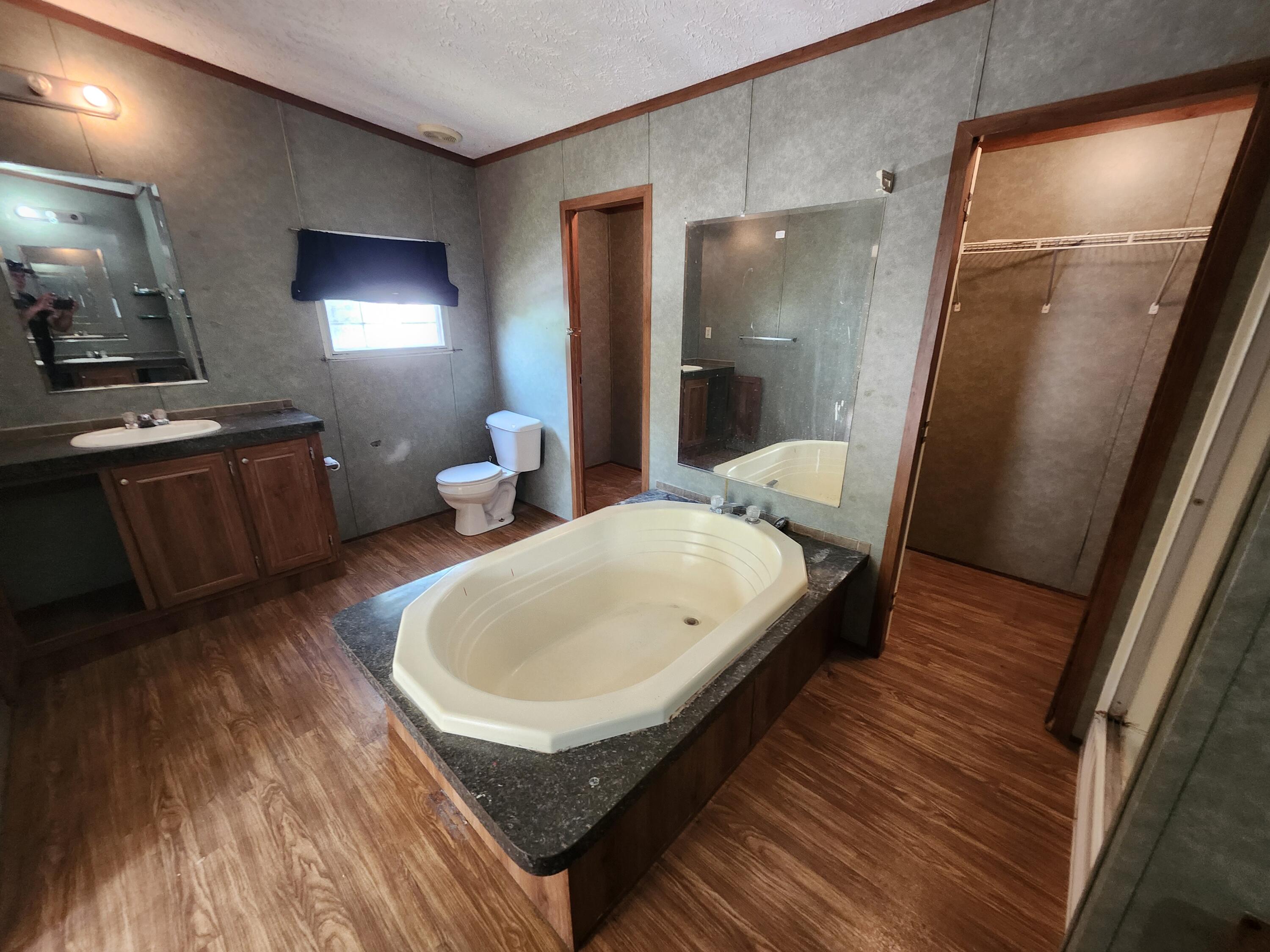 2268 Severs Road Property Photo 27