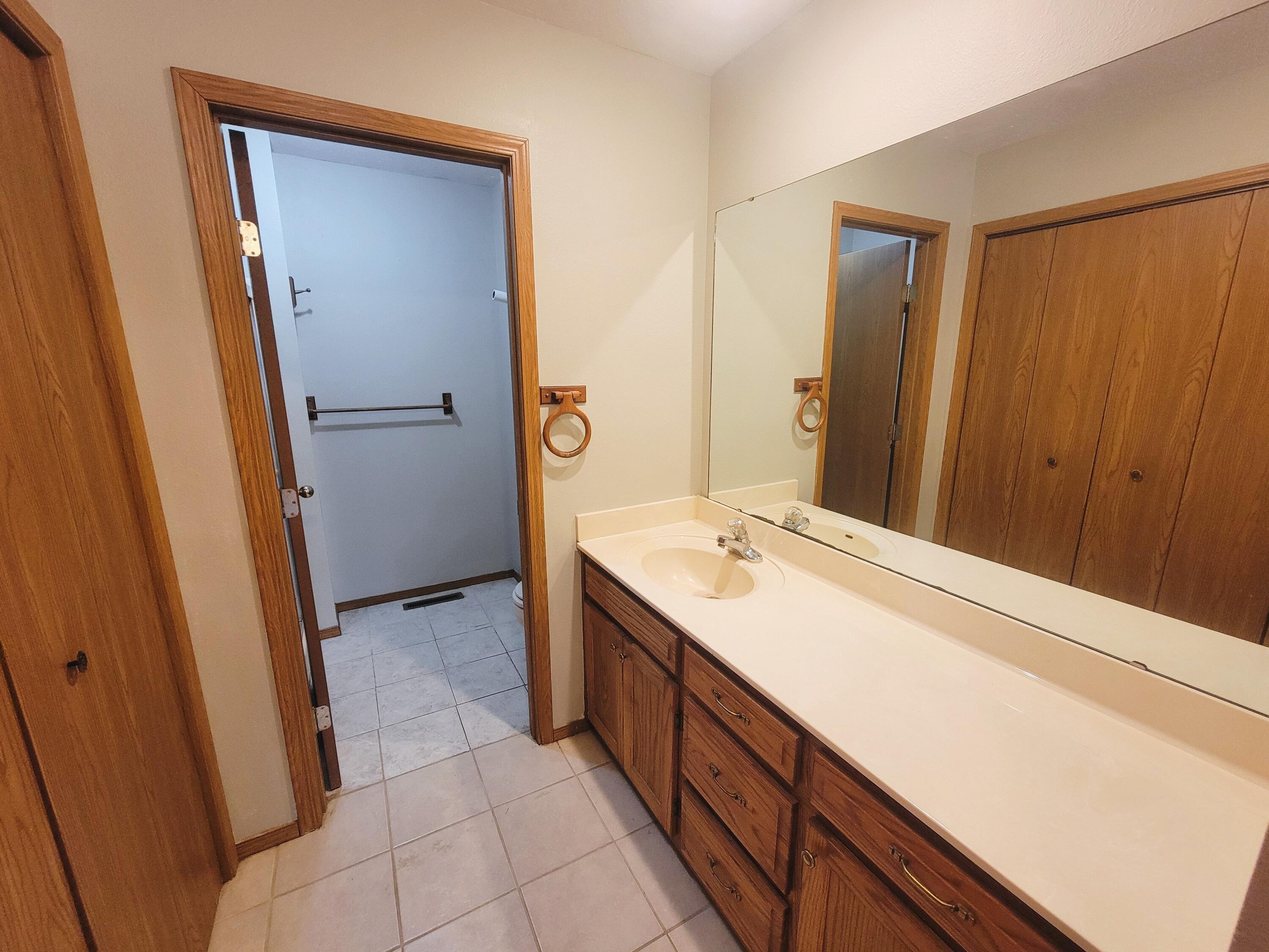 501 A & B South James Street Property Photo 40