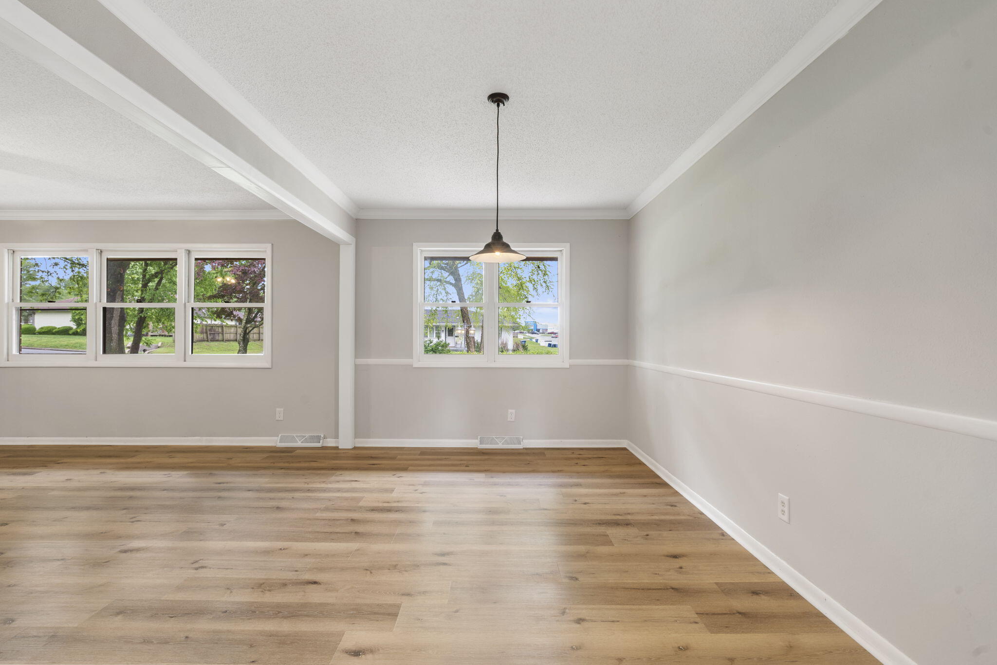 406 North George Avenue Property Photo 8