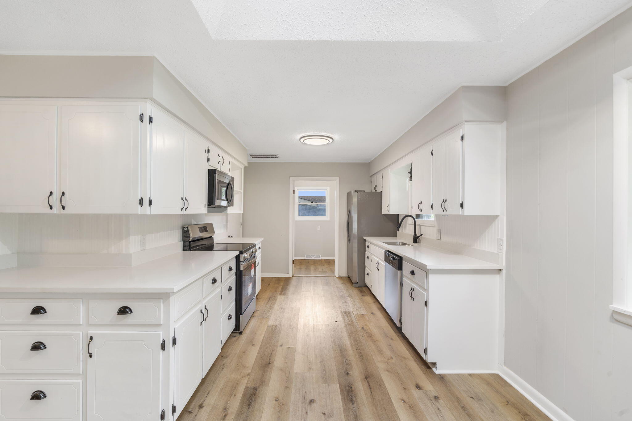406 North George Avenue Property Photo 17