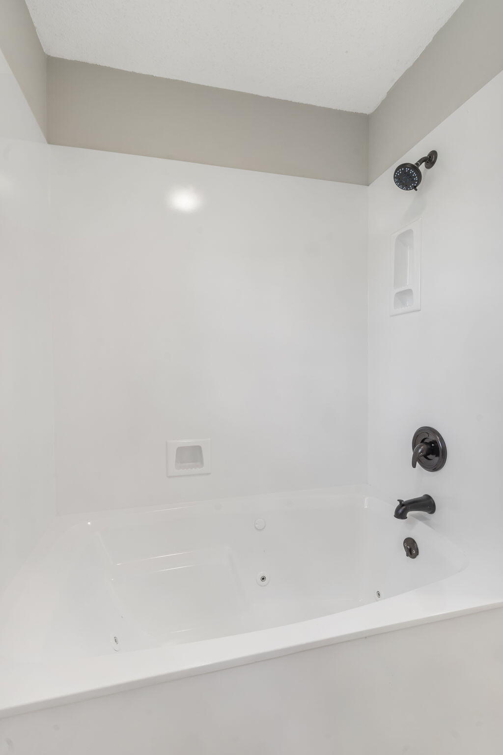 406 North George Avenue Property Photo 23