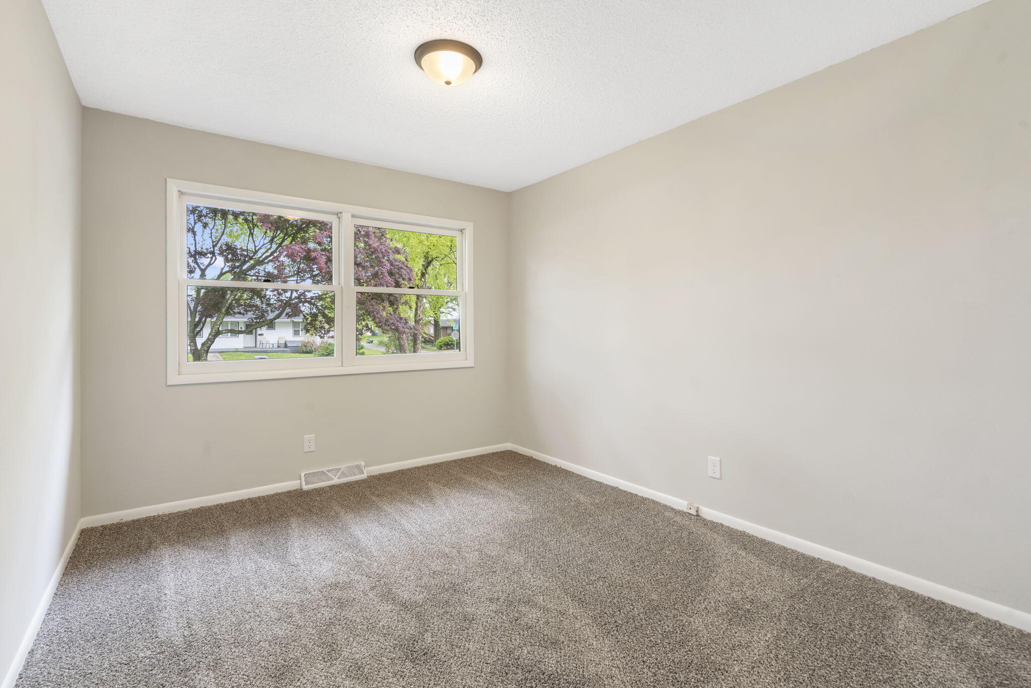 406 North George Avenue Property Photo 24