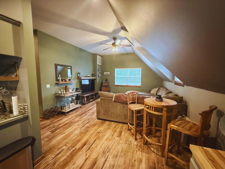 575 Oakside Ridge Property Photo 6