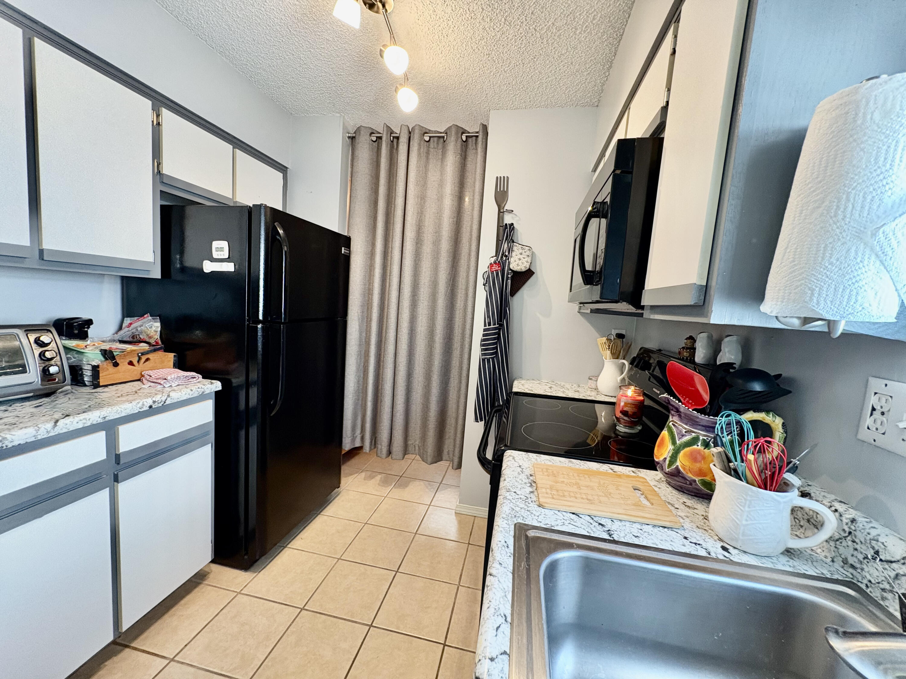 2529 State Highway 176 Property Photo 17