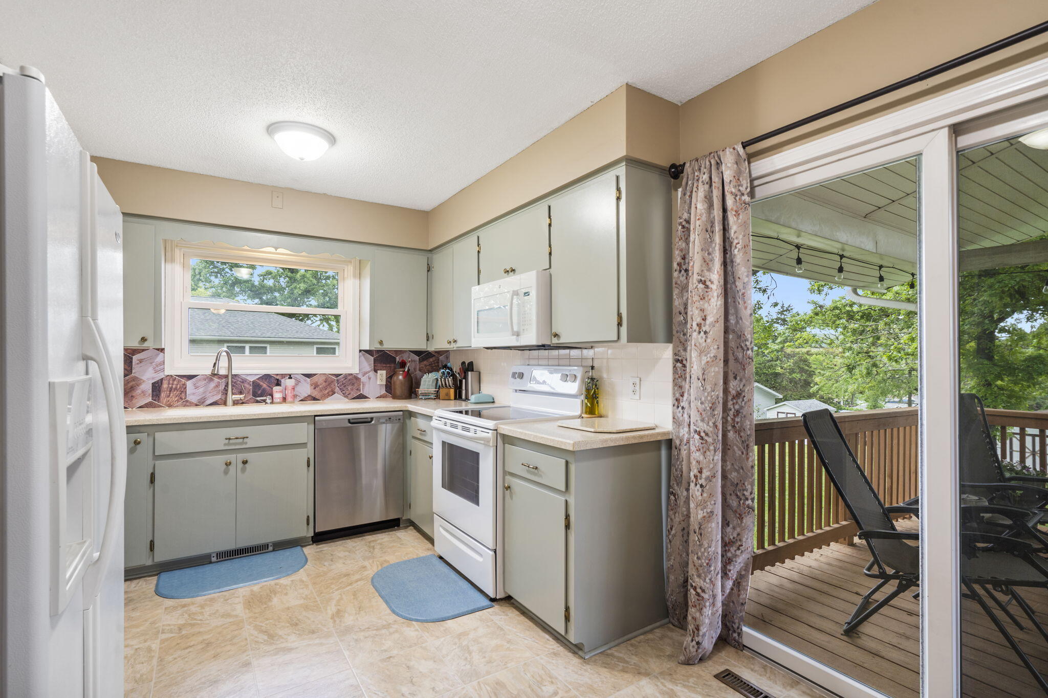 106 South Lakeshore Drive Property Photo 10