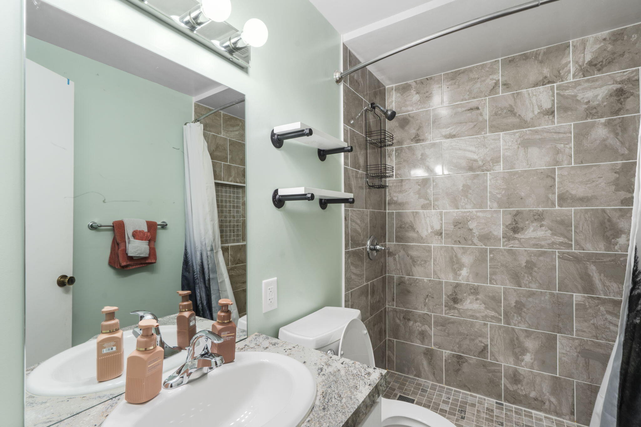 106 South Lakeshore Drive Property Photo 21