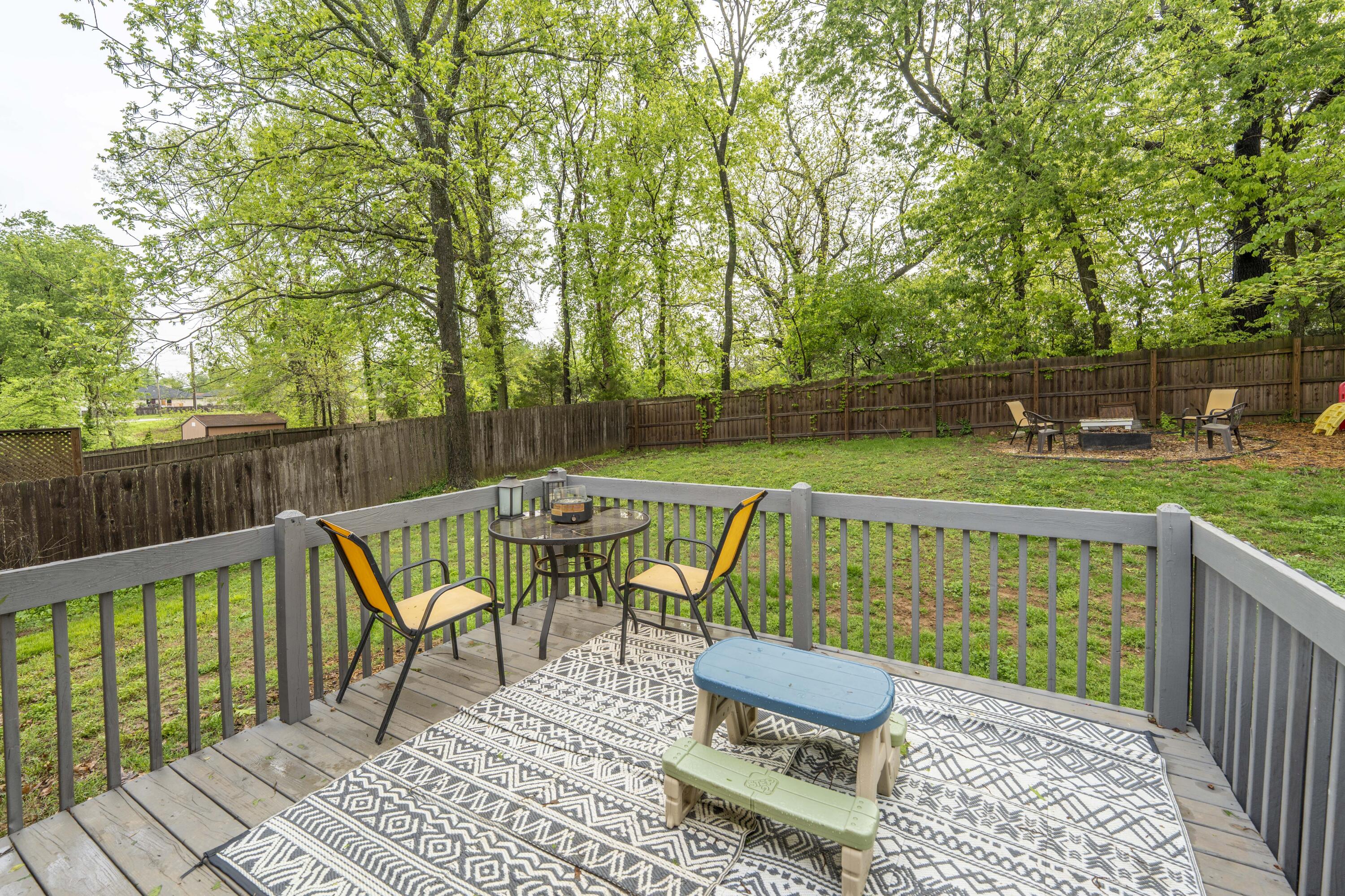 4296 South Hemlock Avenue Property Photo 24