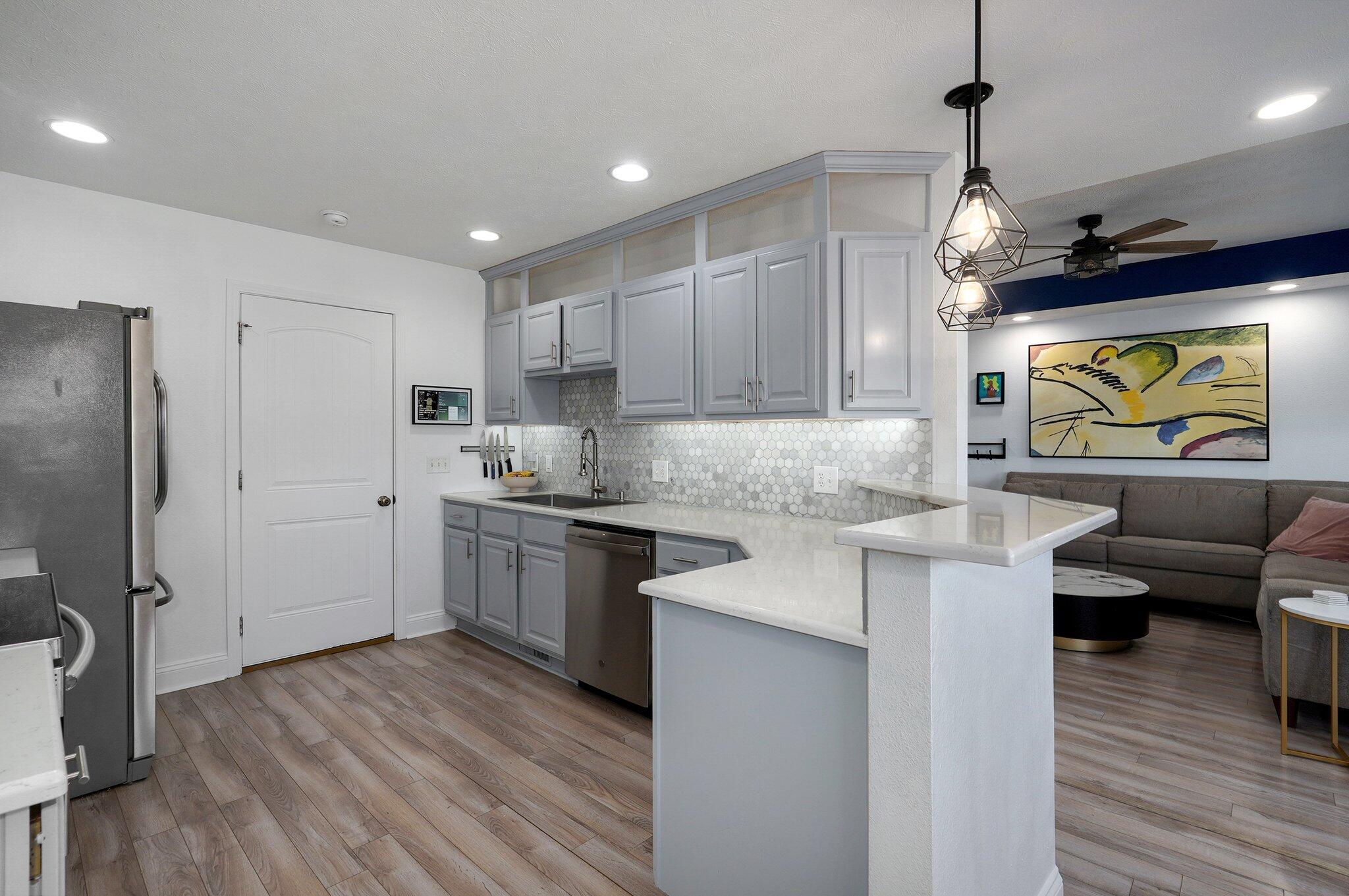 502 Falcon Heights Property Photo 10