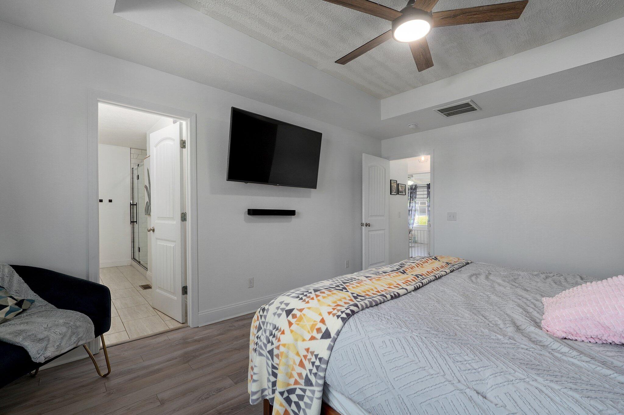 502 Falcon Heights Property Photo 15