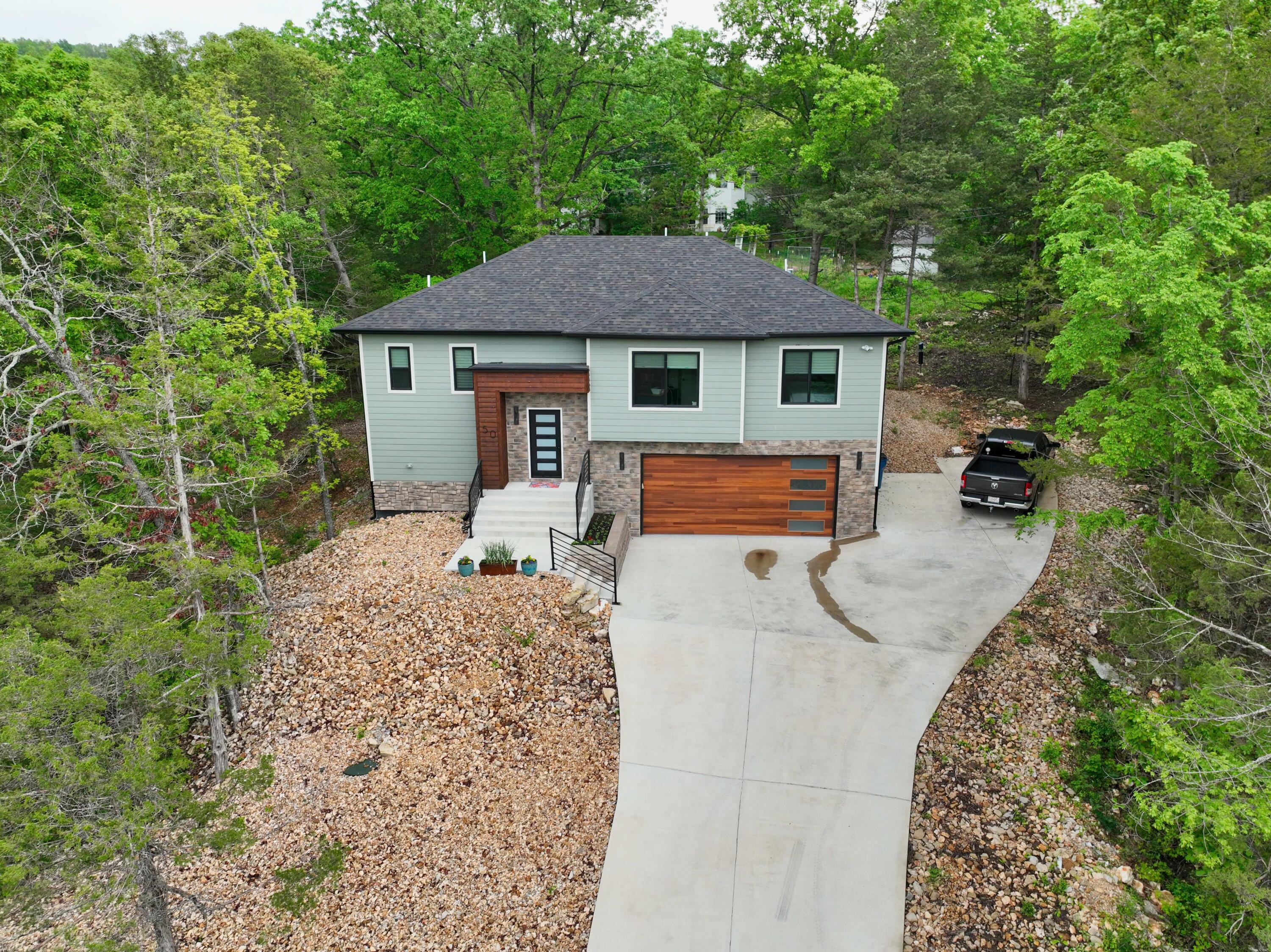 50 Lakeshore Drive Property Photo 5