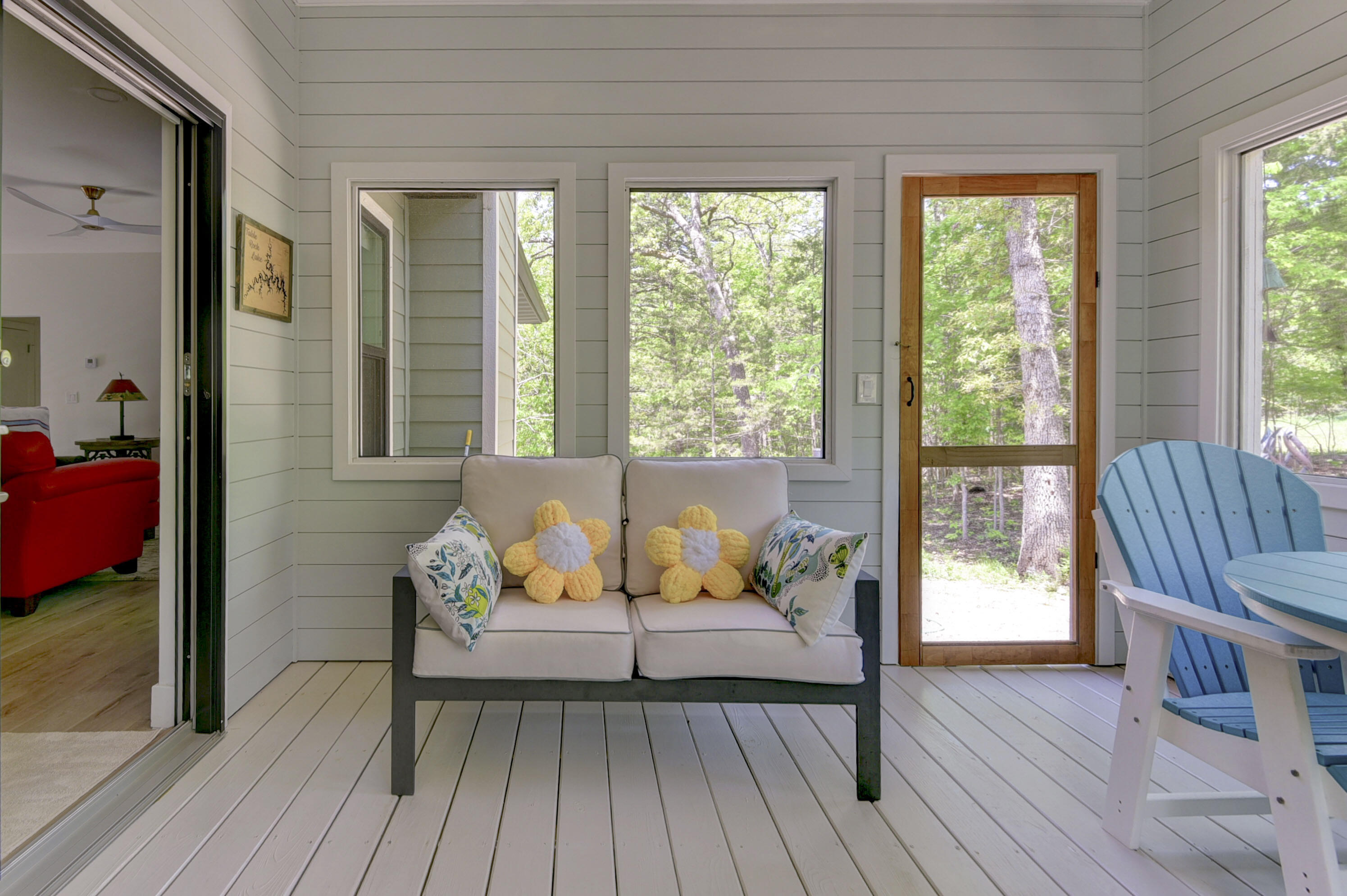 50 Lakeshore Drive Property Photo 15