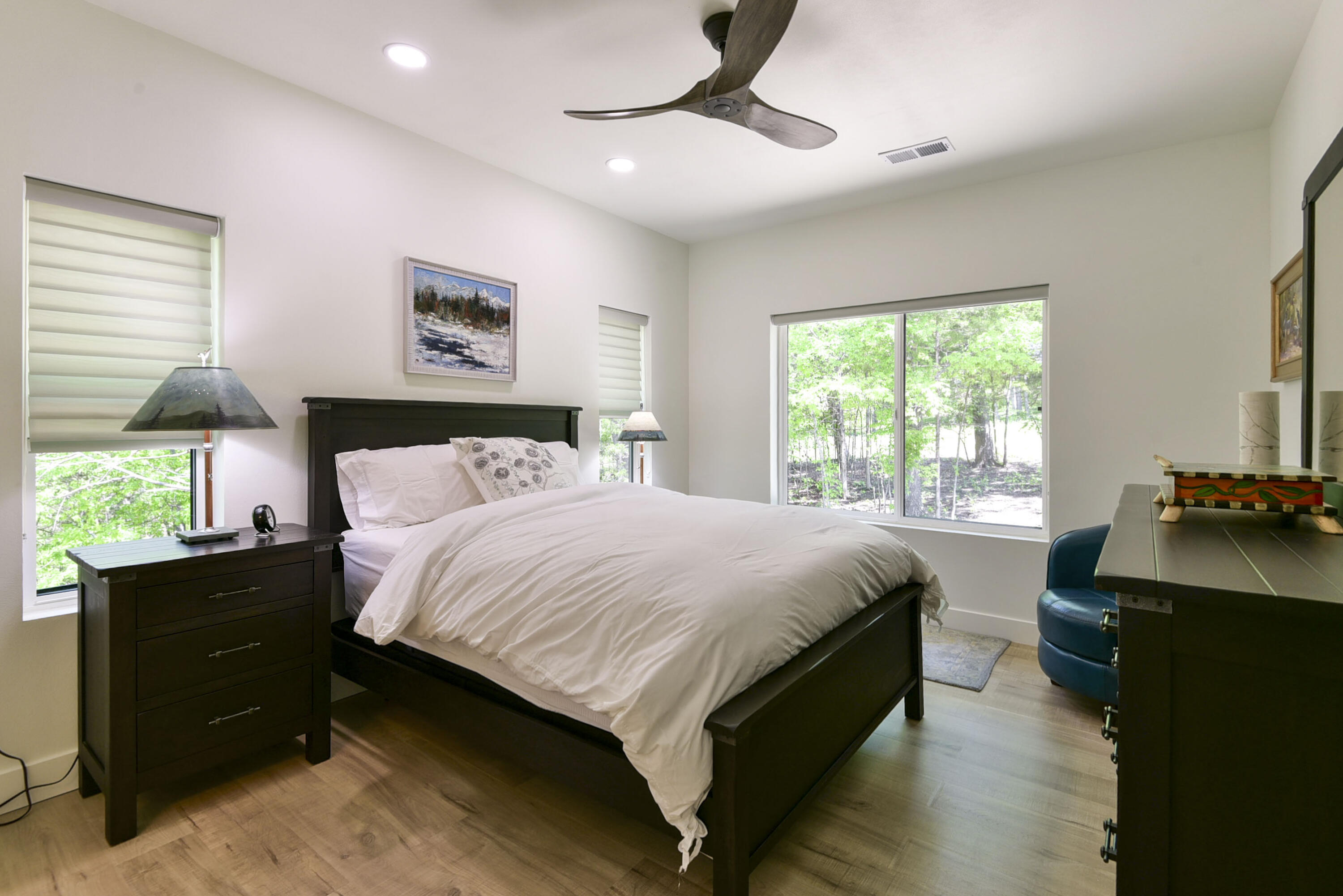 50 Lakeshore Drive Property Photo 20