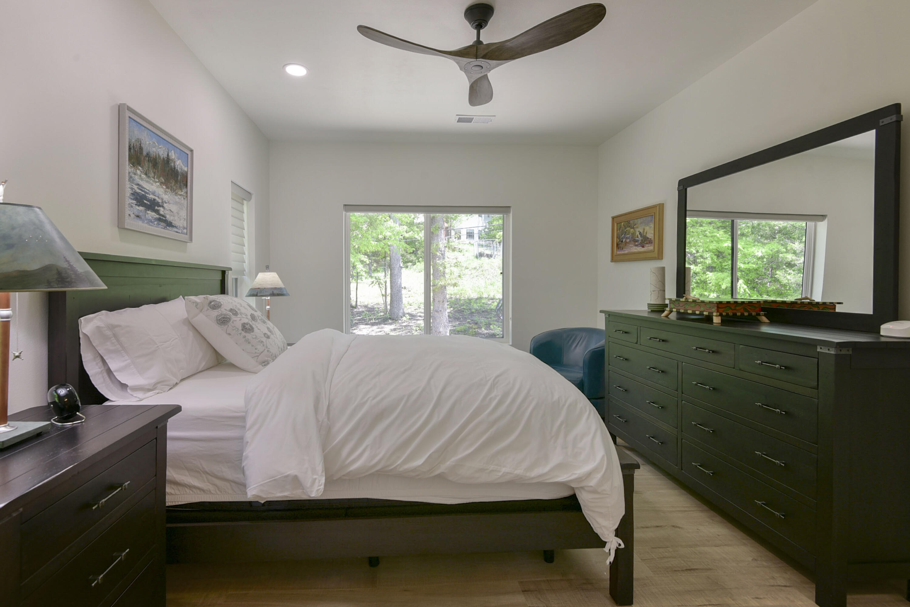 50 Lakeshore Drive Property Photo 22