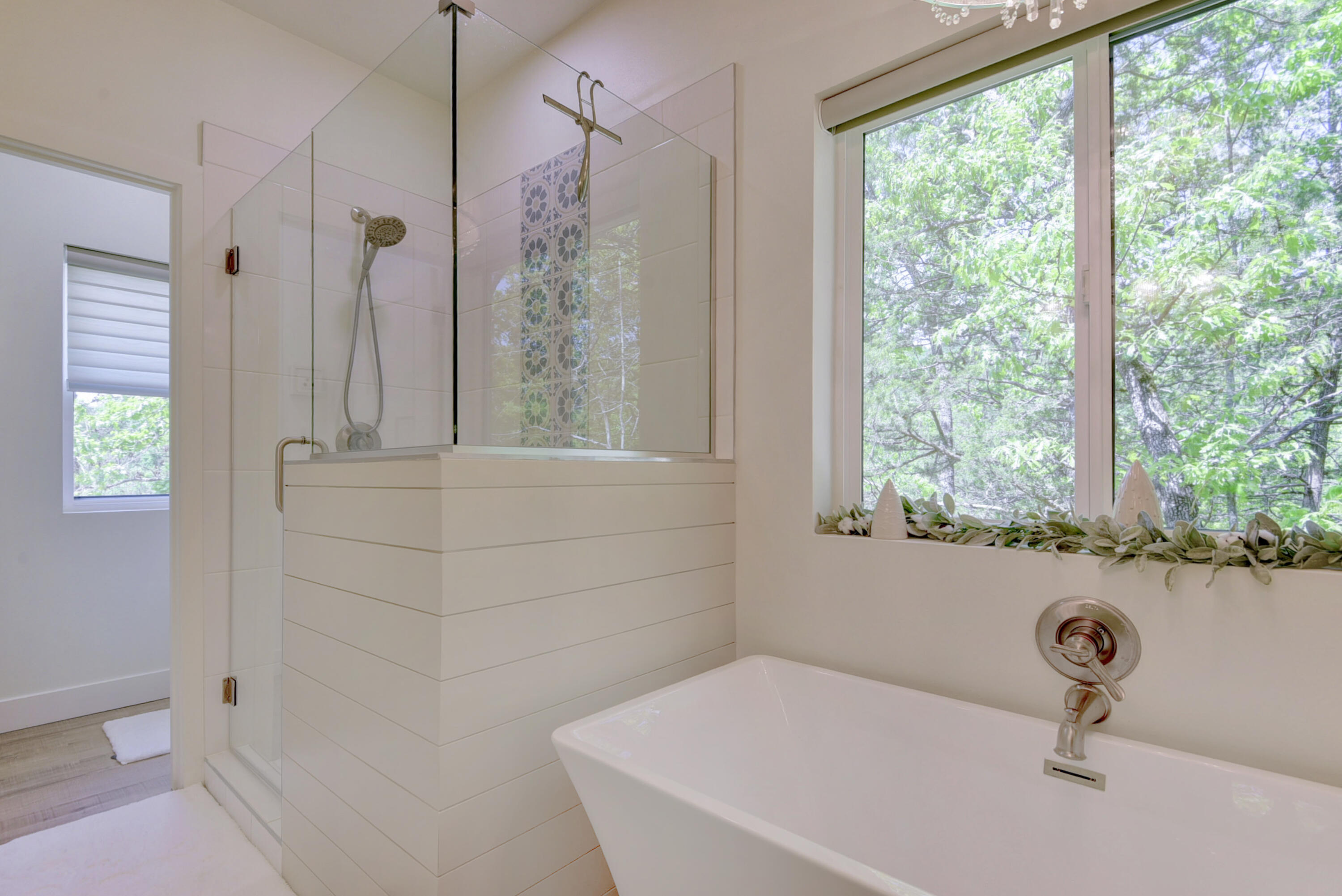 50 Lakeshore Drive Property Photo 27
