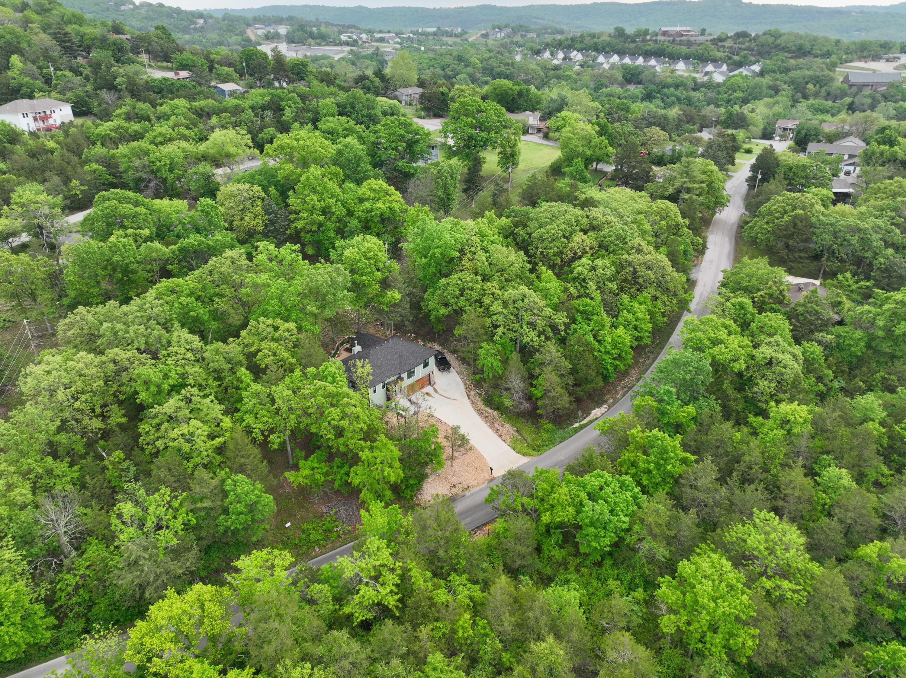 50 Lakeshore Drive Property Photo 43