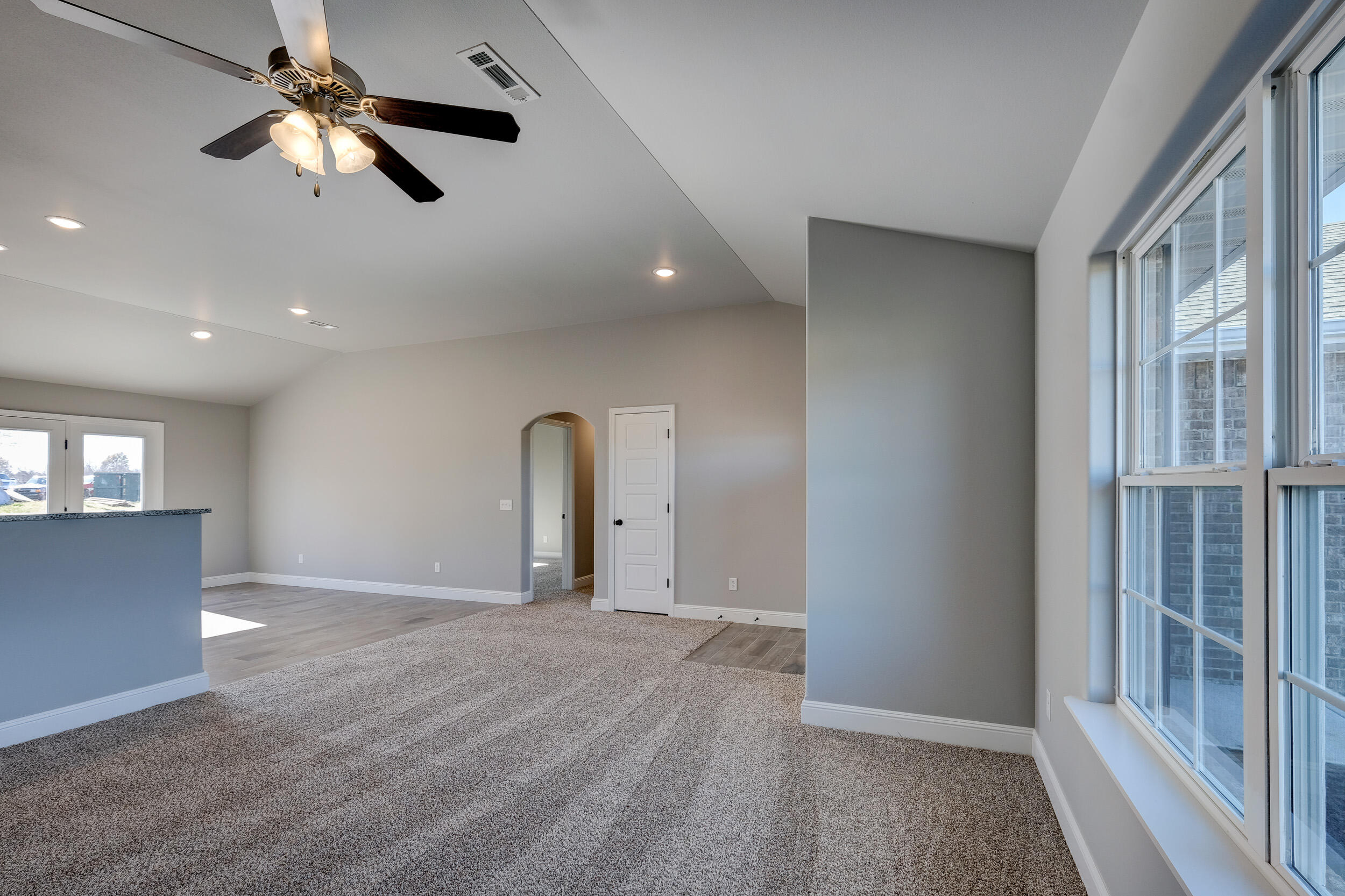 2443 East Terrier Street Property Photo 6