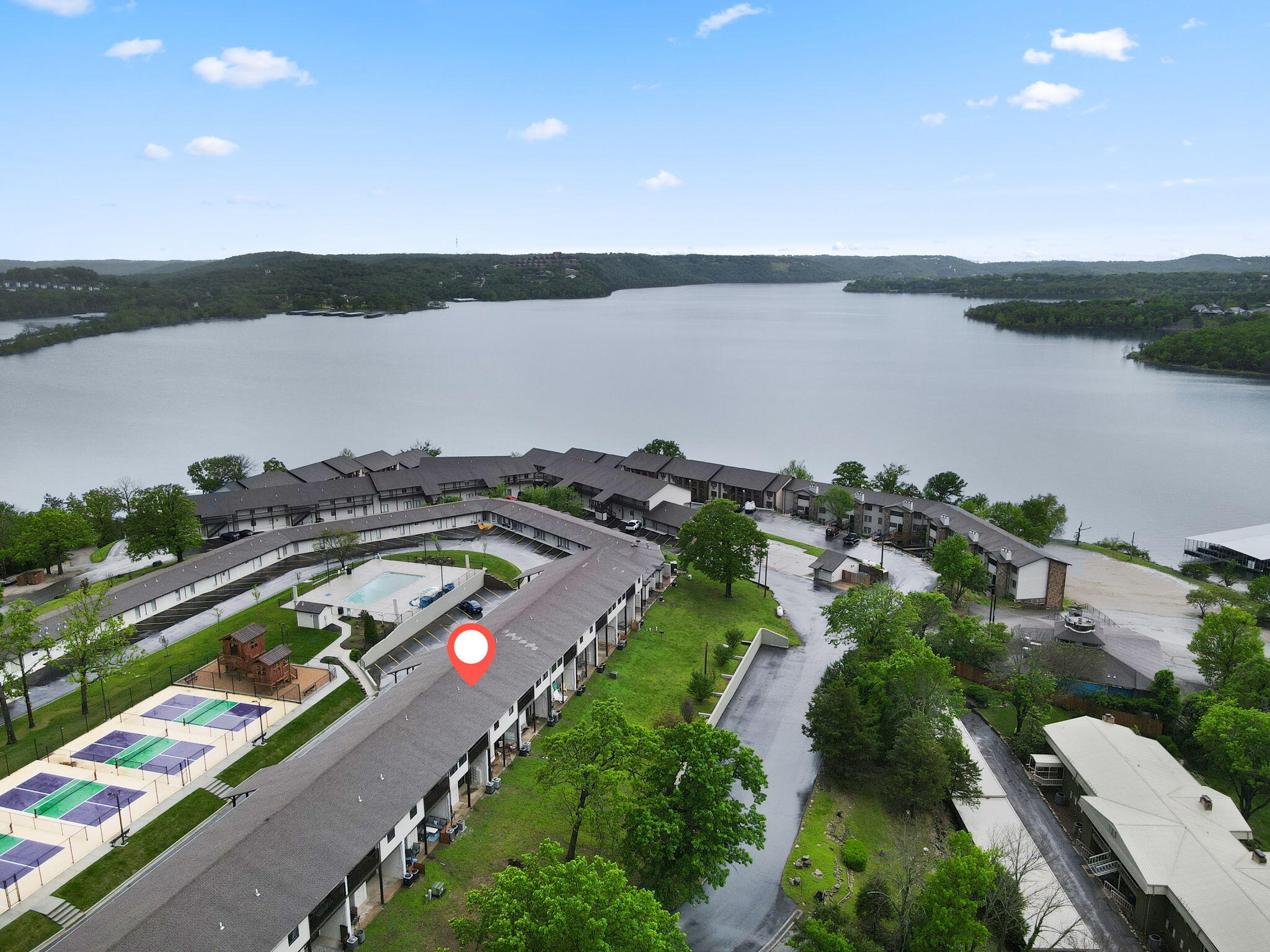 100 Getaway Circle Property Photo 28