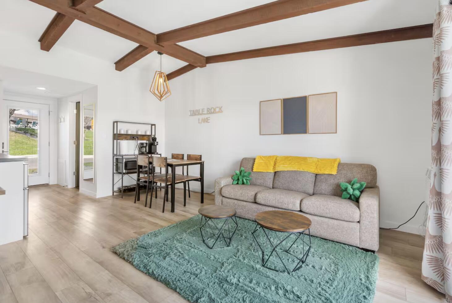 100 Getaway Circle Property Photo 1
