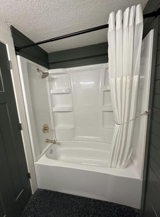 100 Getaway Circle Property Photo 15